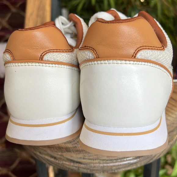 Banana republic, ladies, cream sneaker, size 9, excellent condition - Picture 15 of 16